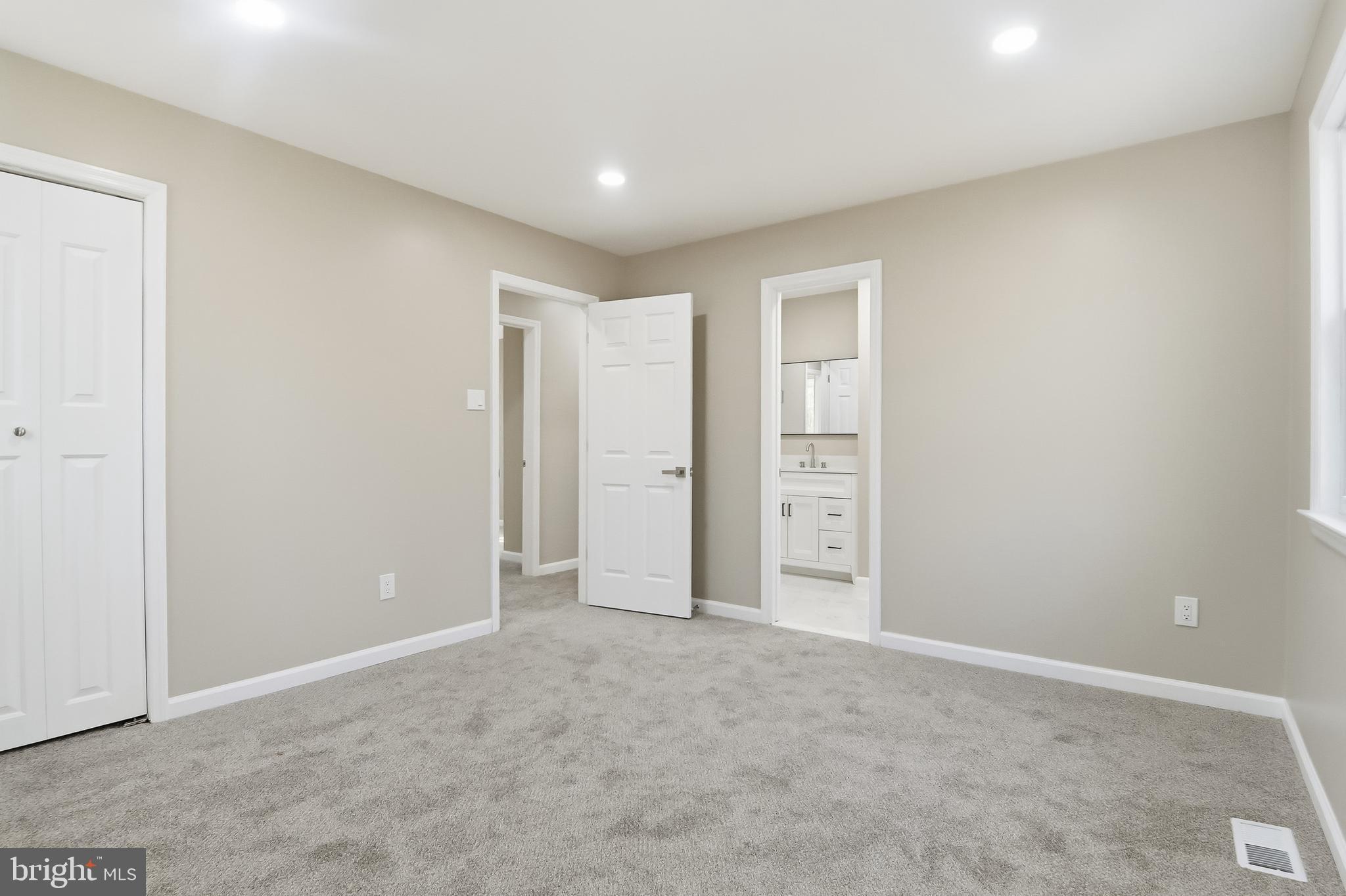 62 Grassy Lake Road Shamong, NJ 08088 - Photo 14 of 25 an empty room with closet area