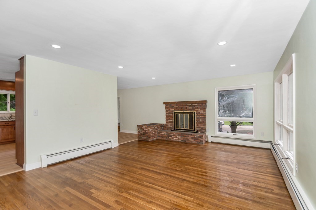 49 Parham Road Tyngsborough, MA 01879 - Photo 4 of 31 a view of a living room