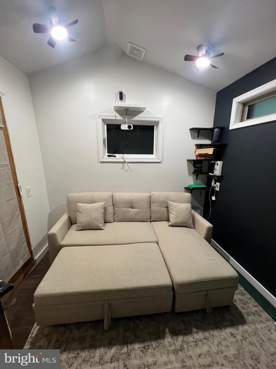 805 Griffith Street Philadelphia, PA 19111 - Photo 11 of 18 SHE SHED