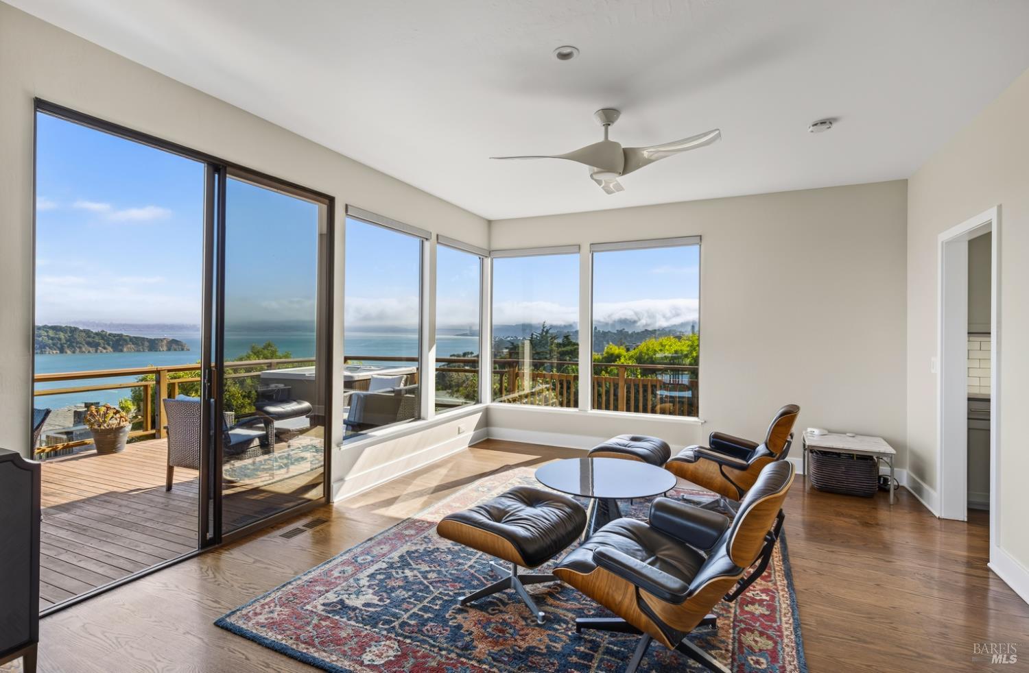 2349 Spanish Trail Road Tiburon, CA 94920 - Photo 10 of 41 Gallery Image 10