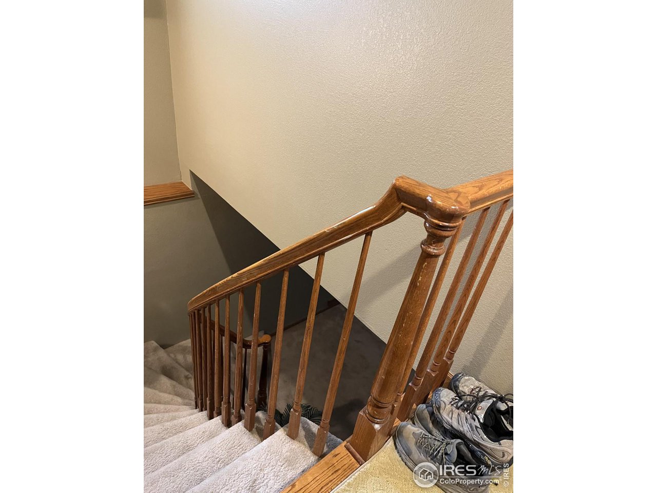 7760 Durham Way Boulder, CO 80301 - Photo 26 of 33 a view of entryway with wooden floor