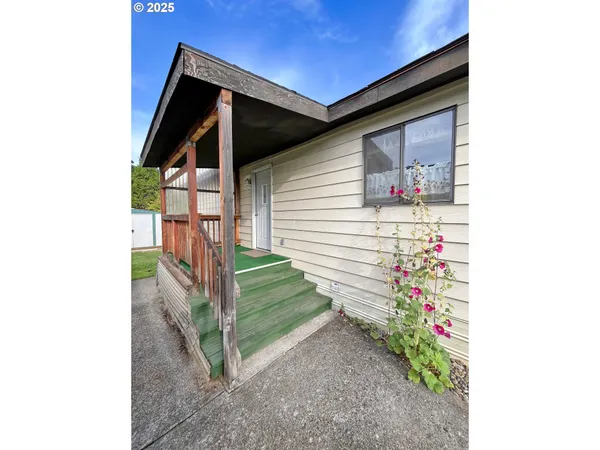 $105,000 | 1267 Tucker Road, Unit 20, Hood River, OR 97031