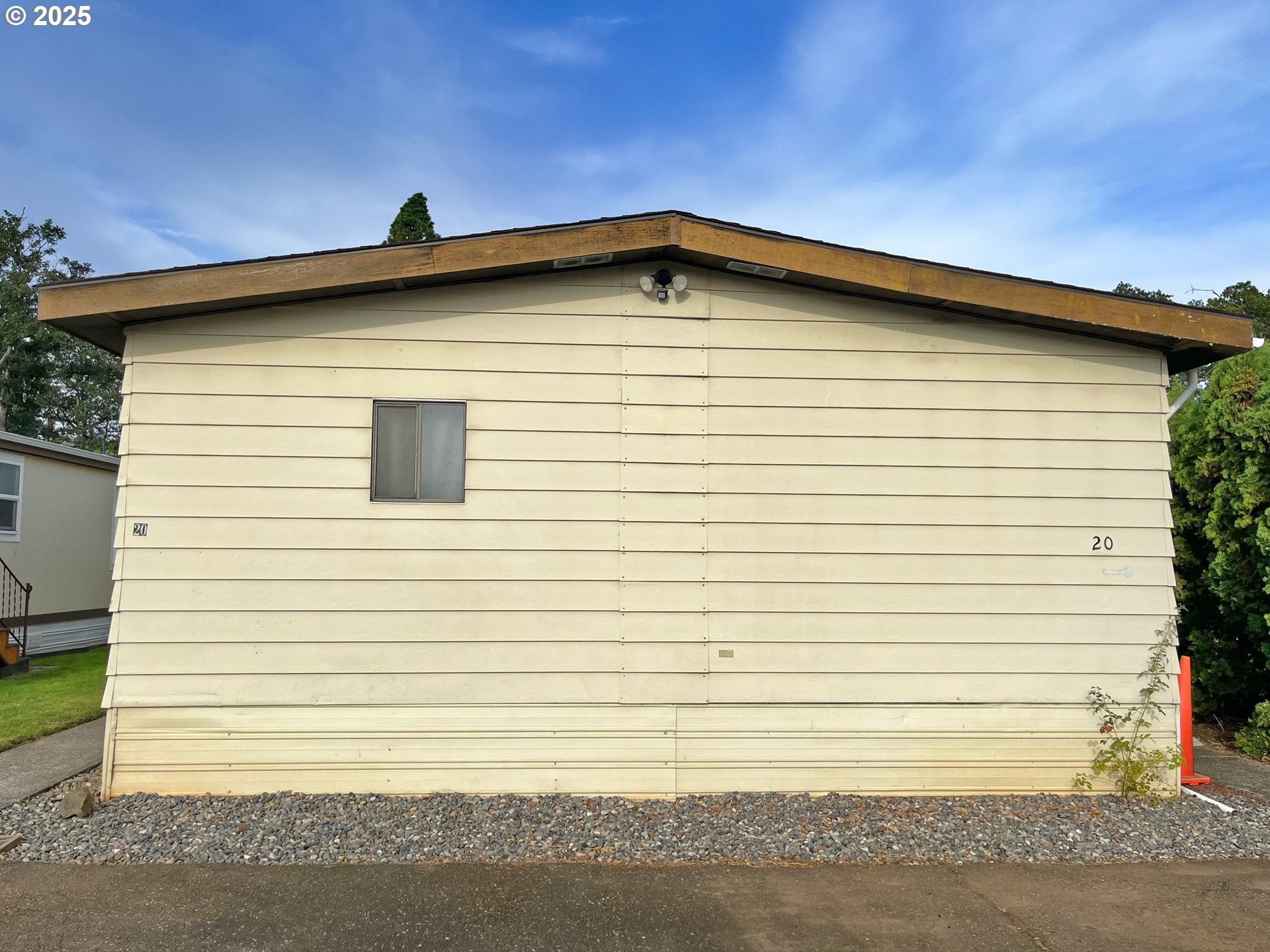 1267 Tucker Road, Unit 20 Hood River, OR 97031 - Photo 16 of 17