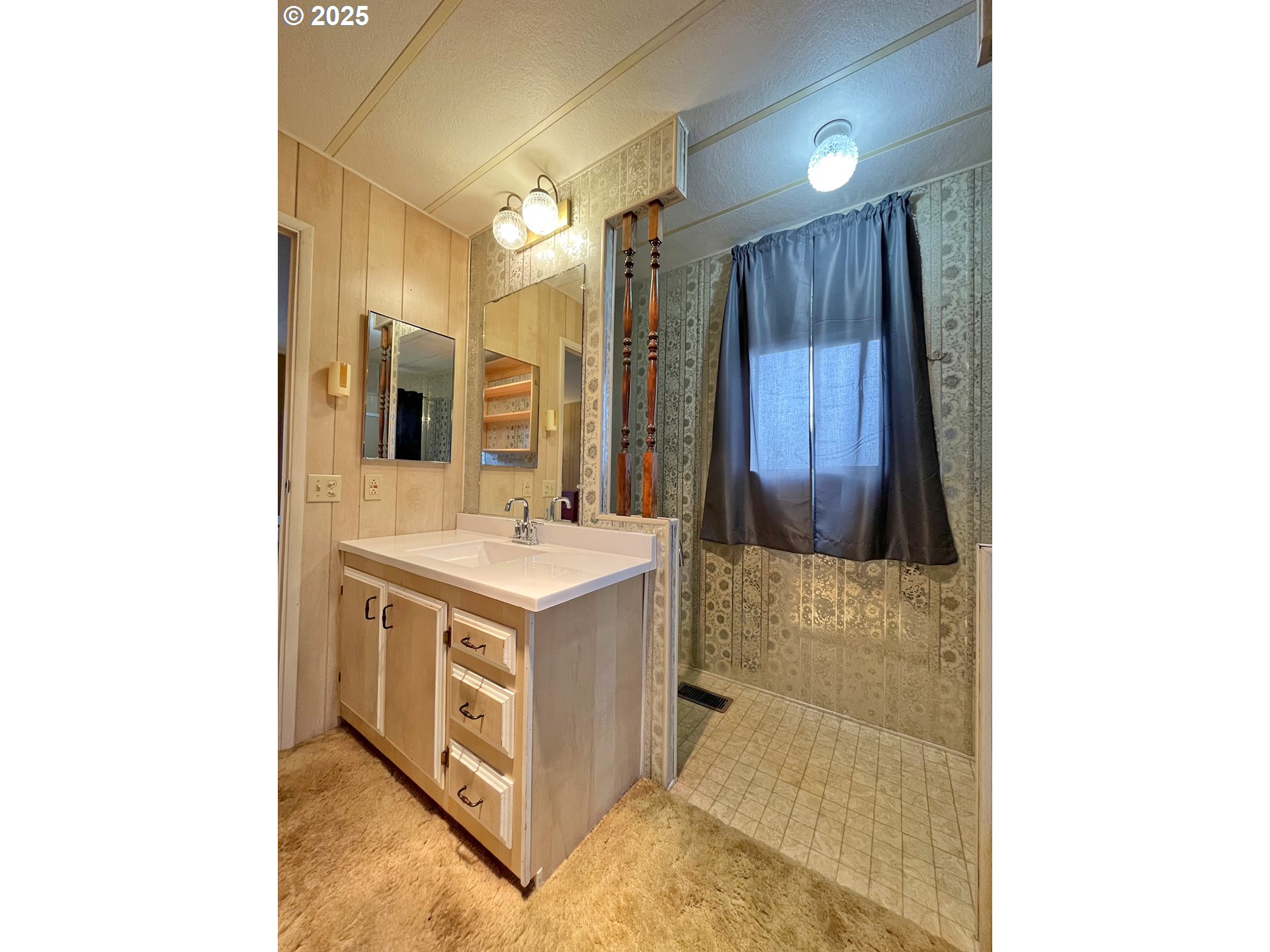 1267 Tucker Road, Unit 20 Hood River, OR 97031 - Photo 9 of 17