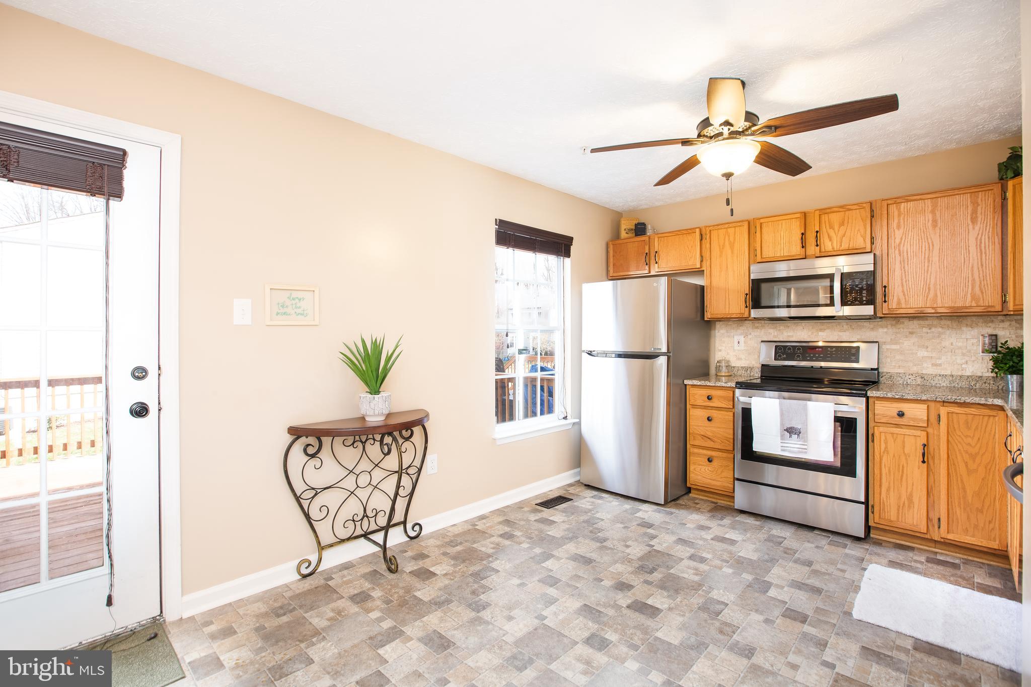 2027 Hackberry Road Baltimore, MD 21221 - Photo 16 of 46