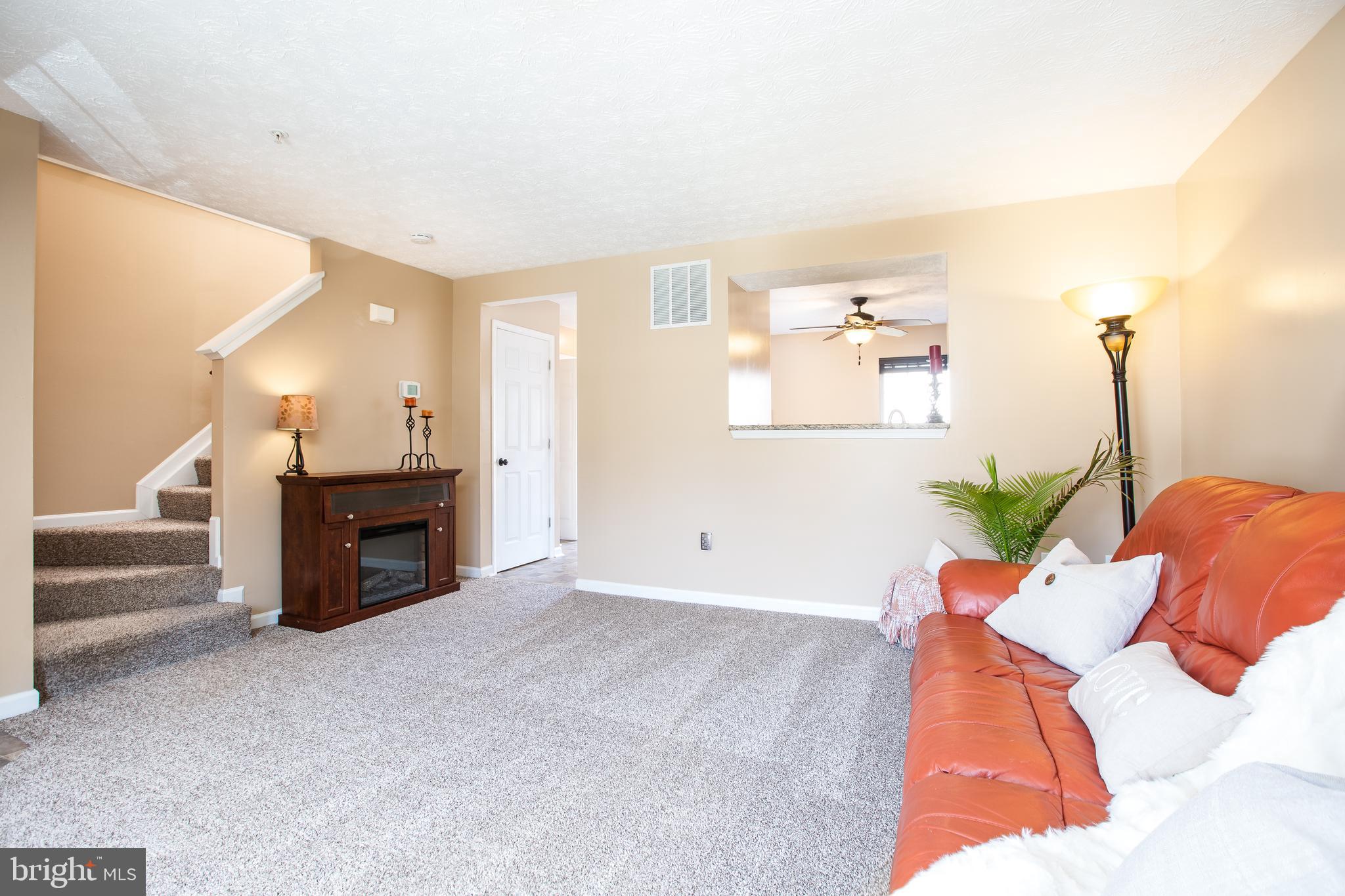 2027 Hackberry Road Baltimore, MD 21221 - Photo 4 of 46
