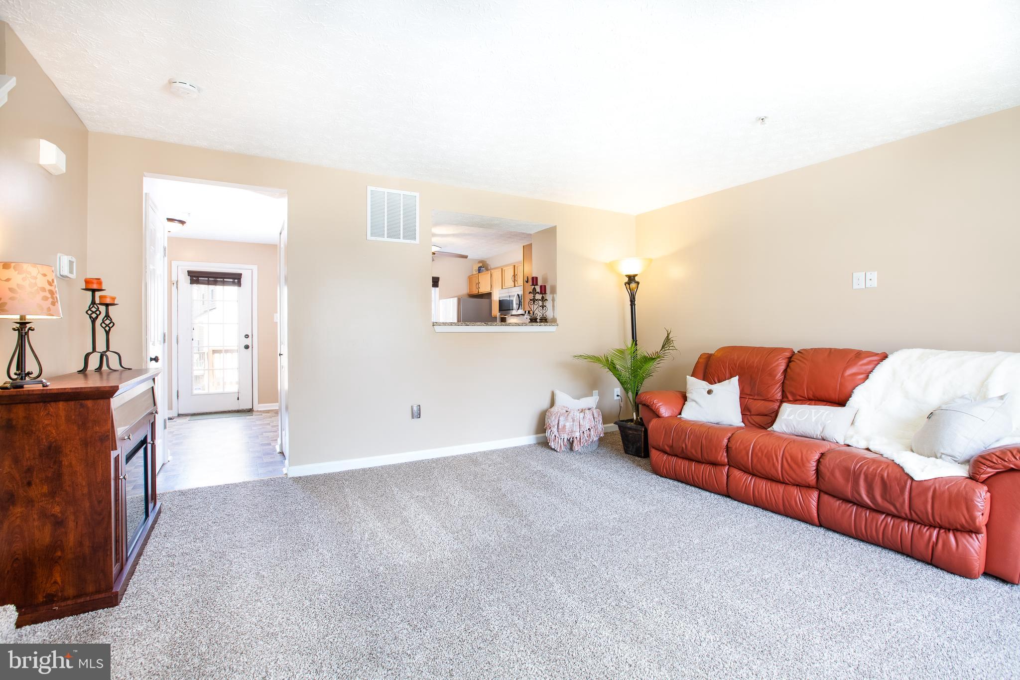 2027 Hackberry Road Baltimore, MD 21221 - Photo 5 of 46