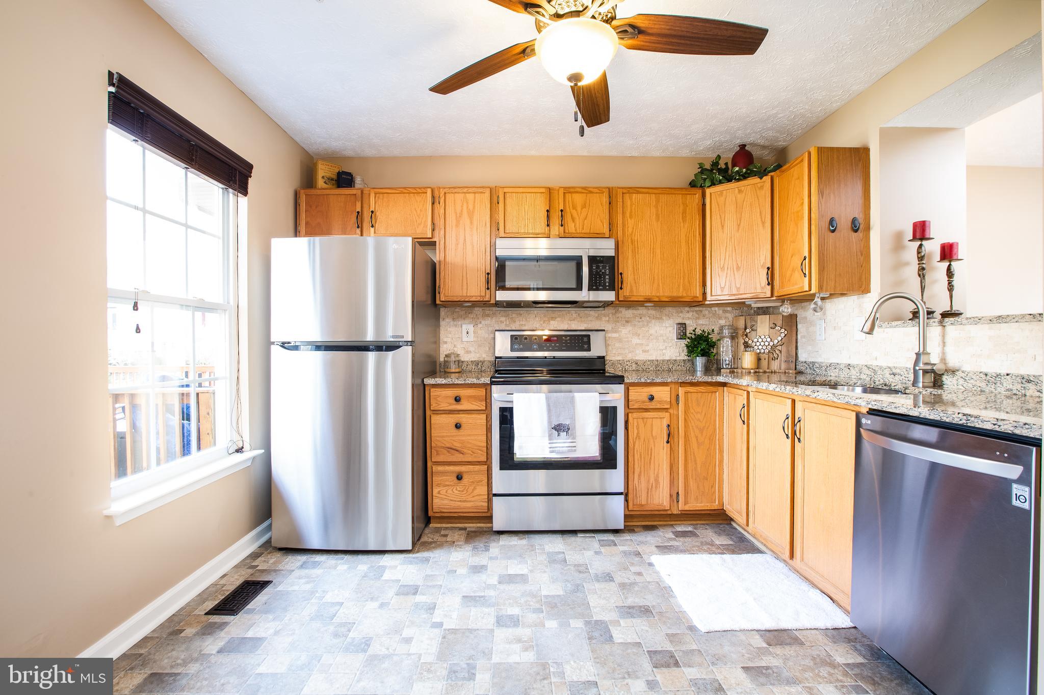 2027 Hackberry Road Baltimore, MD 21221 - Photo 7 of 46