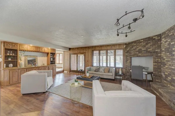 $500,000 | 1212 Buell Avenue, Joliet, IL 60435