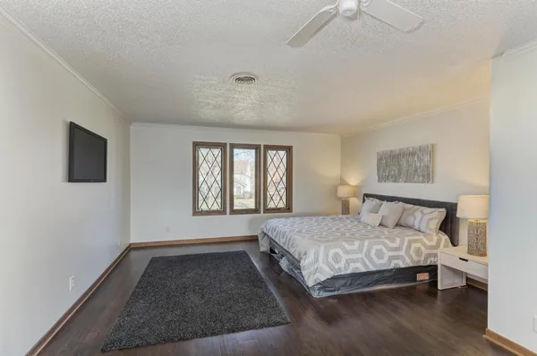 $500,000 | 1212 Buell Avenue, Joliet, IL 60435