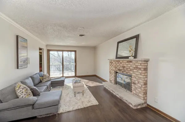 $500,000 | 1212 Buell Avenue, Joliet, IL 60435