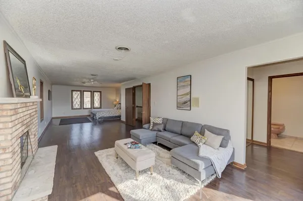 $500,000 | 1212 Buell Avenue, Joliet, IL 60435