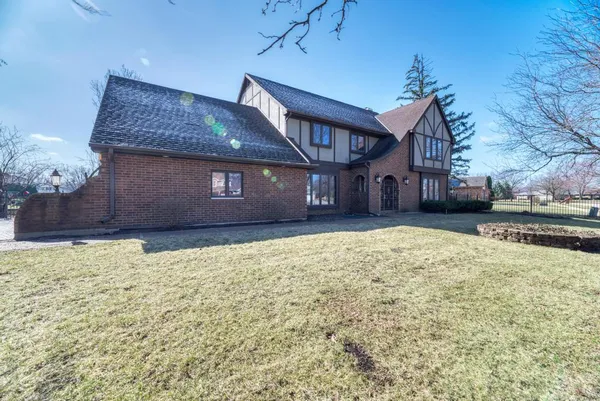 $500,000 | 1212 Buell Avenue, Joliet, IL 60435