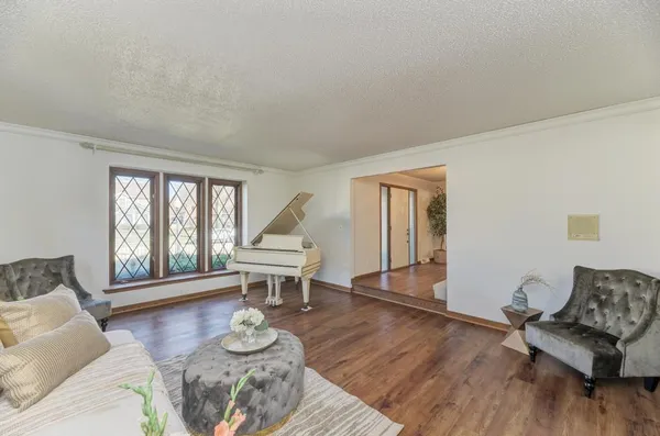 $500,000 | 1212 Buell Avenue, Joliet, IL 60435