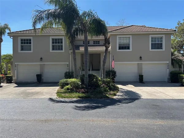 $2,200 | 6870 Fairview Terrace, Unit 6870, Bradenton, FL 34203