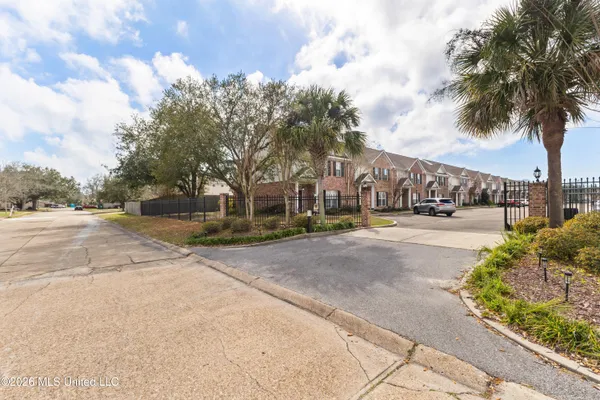 $190,000 | 1805 Geerkin Street, Unit 11, Pascagoula, MS 39581