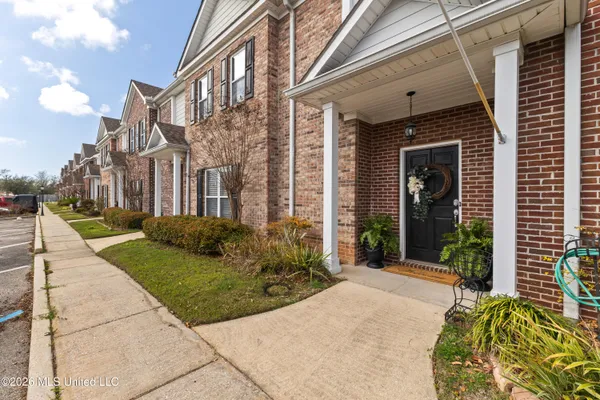 $190,000 | 1805 Geerkin Street, Unit 11, Pascagoula, MS 39581