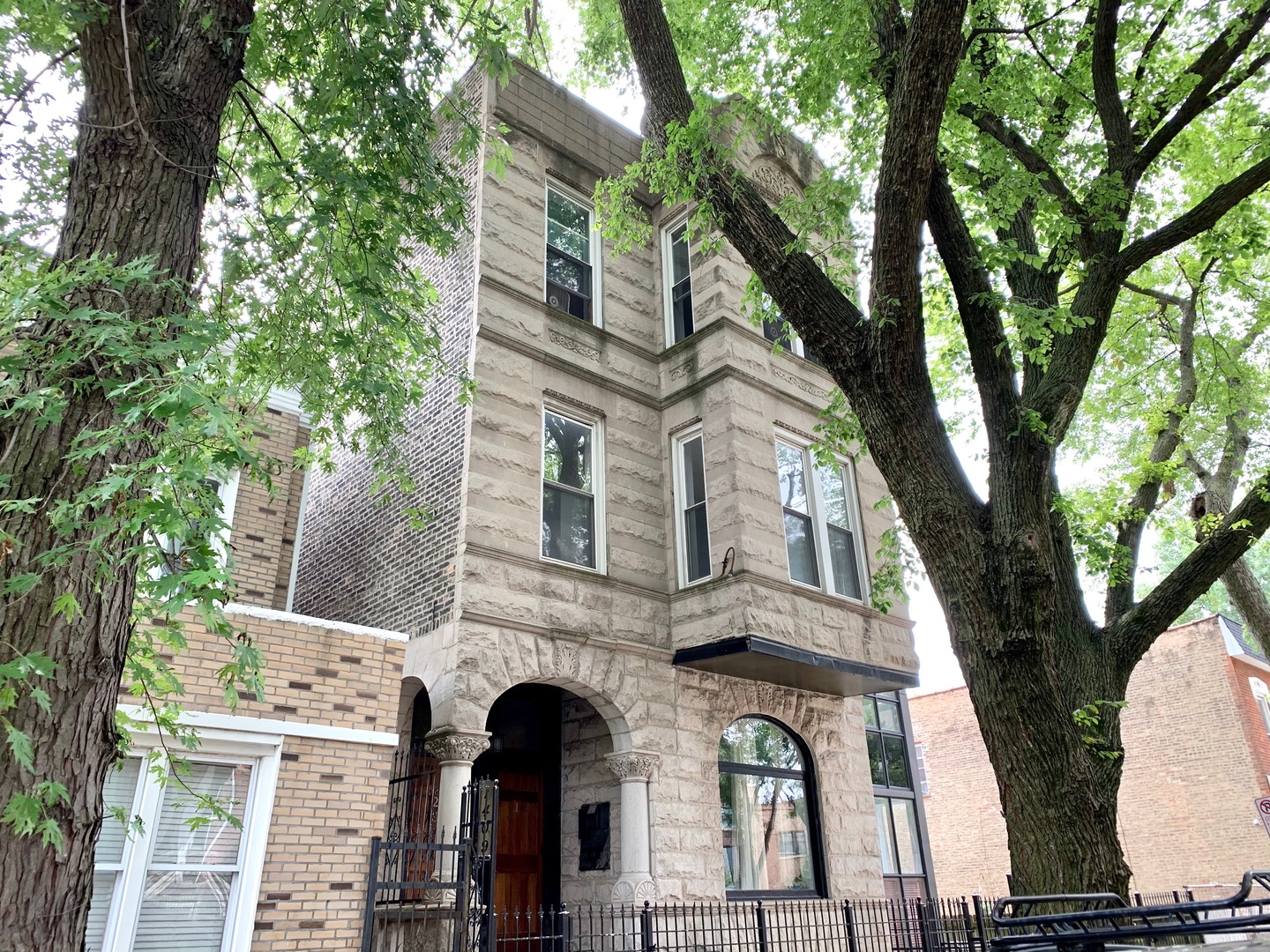 1409 North Campbell Ave  