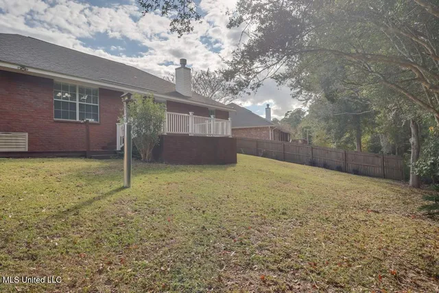 $2,200 | 14886 East Shadow Creek Drive, Biloxi, MS 39532