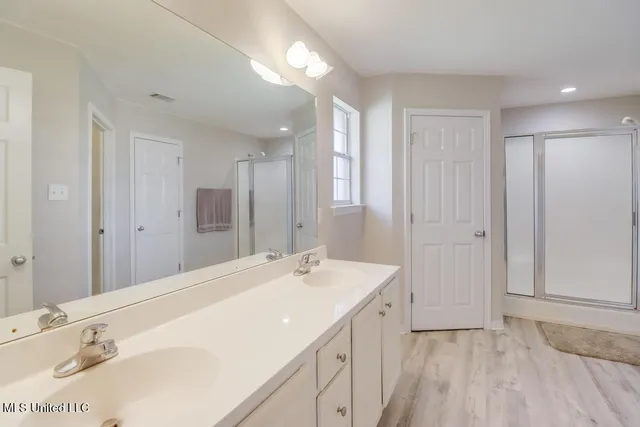 $2,200 | 14886 East Shadow Creek Drive, Biloxi, MS 39532