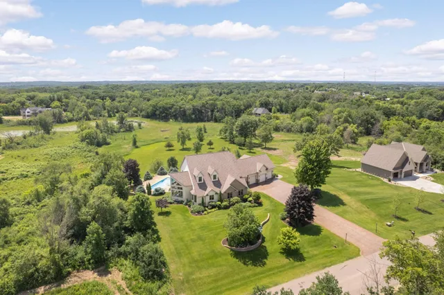 $1,280,000 | 9721 Frontier Lane, Lakeville, MN 55044