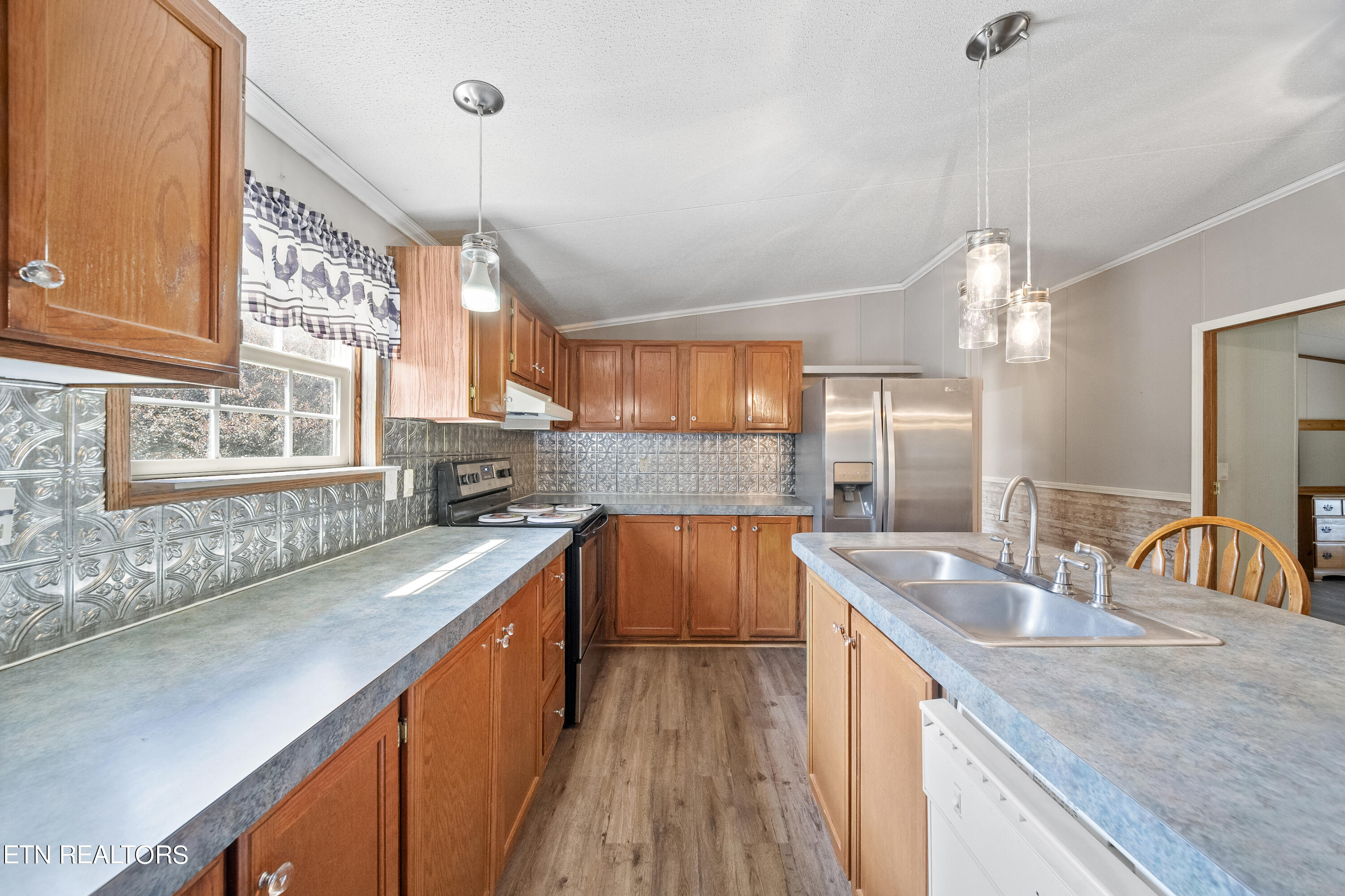 134 Doc Howard Road Lancing, TN 37770 - Photo 15 of 31 DSC03709