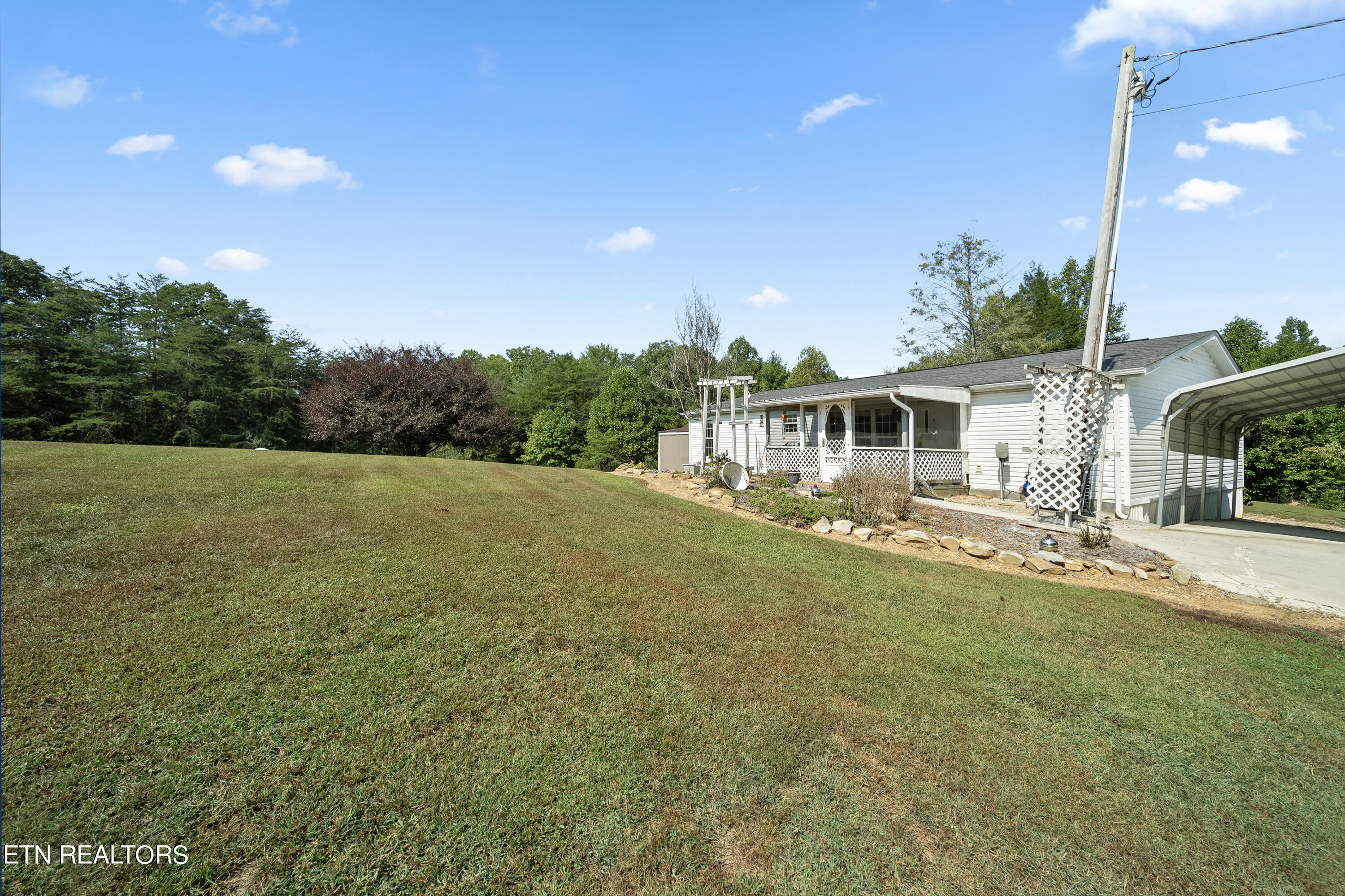 134 Doc Howard Road Lancing, TN 37770 - Photo 2 of 31 DSC03619