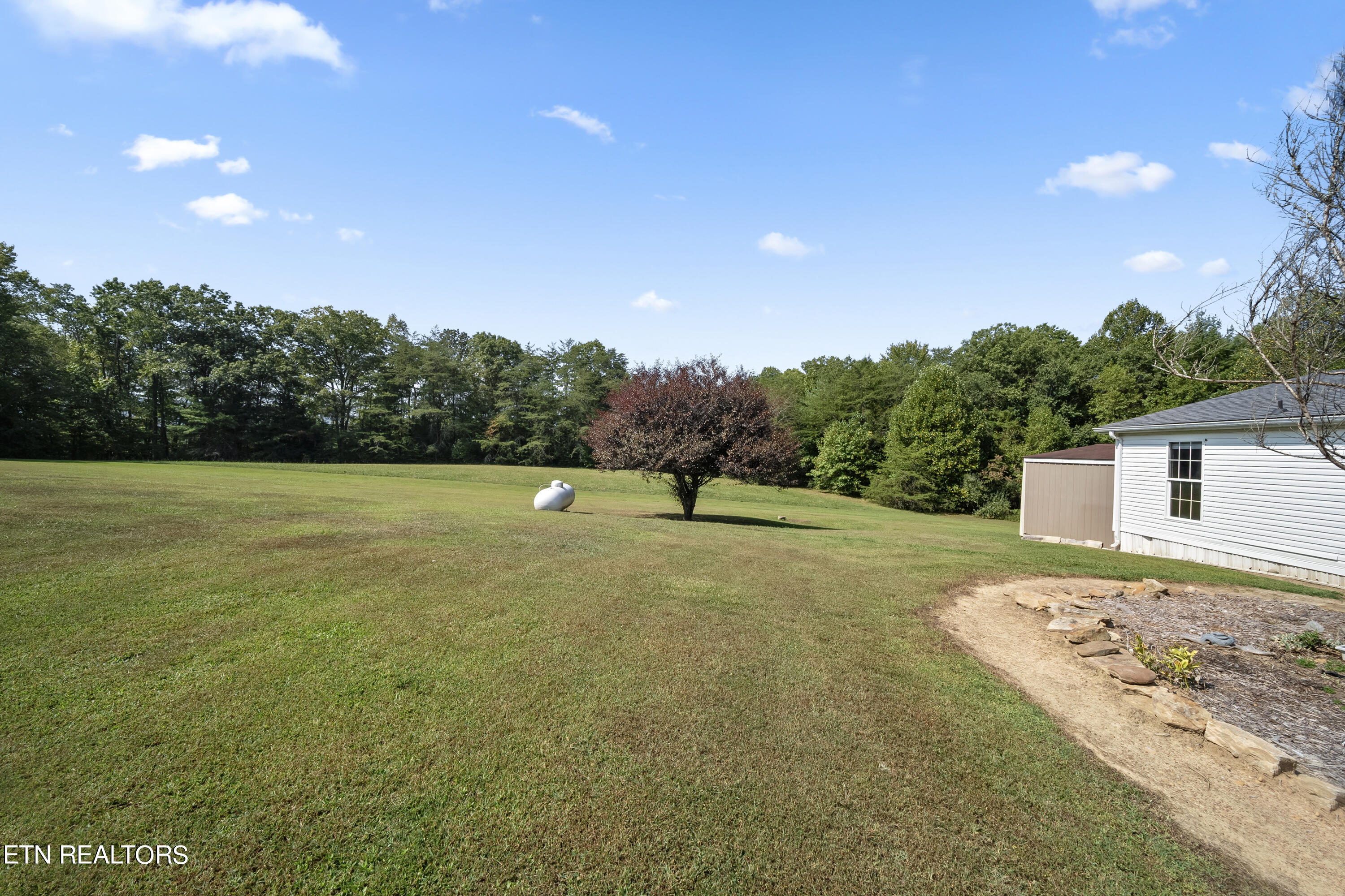 134 Doc Howard Road Lancing, TN 37770 - Photo 28 of 31 DSC03614