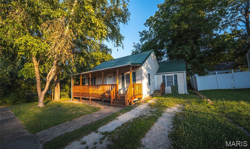 906 East 6th Street Rolla, MO 65401 - Photo 1 of 28