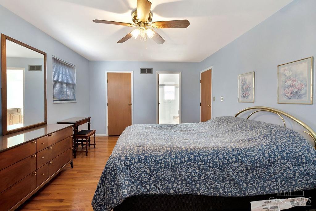 5721 Lawrence Road Cincinnati, OH 45248 - Photo 23 of 51