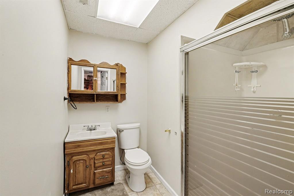 1784 Byron Road Howell, MI 48855 - Photo 8 of 33