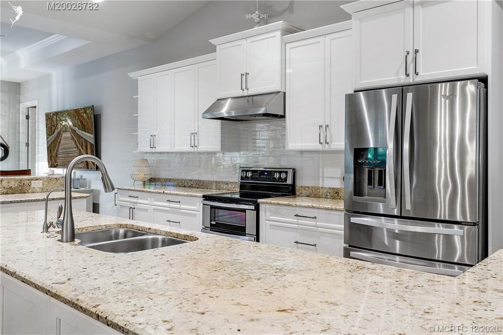 5021 Southeast Inlet Isle Way Stuart, FL 34997 - Photo 10 of 56 Gallery Image 10