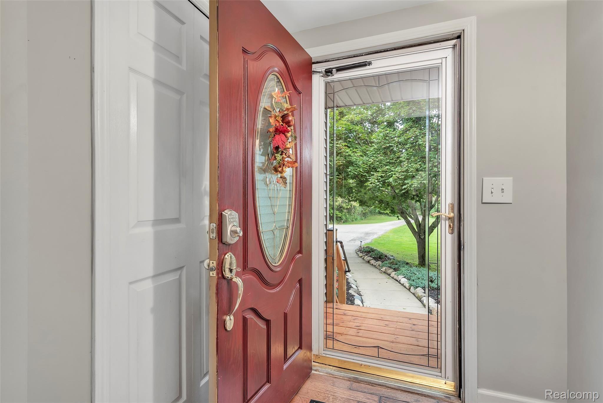 563 Gulley Road Howell, MI 48843 - Photo 7 of 49 Front entry