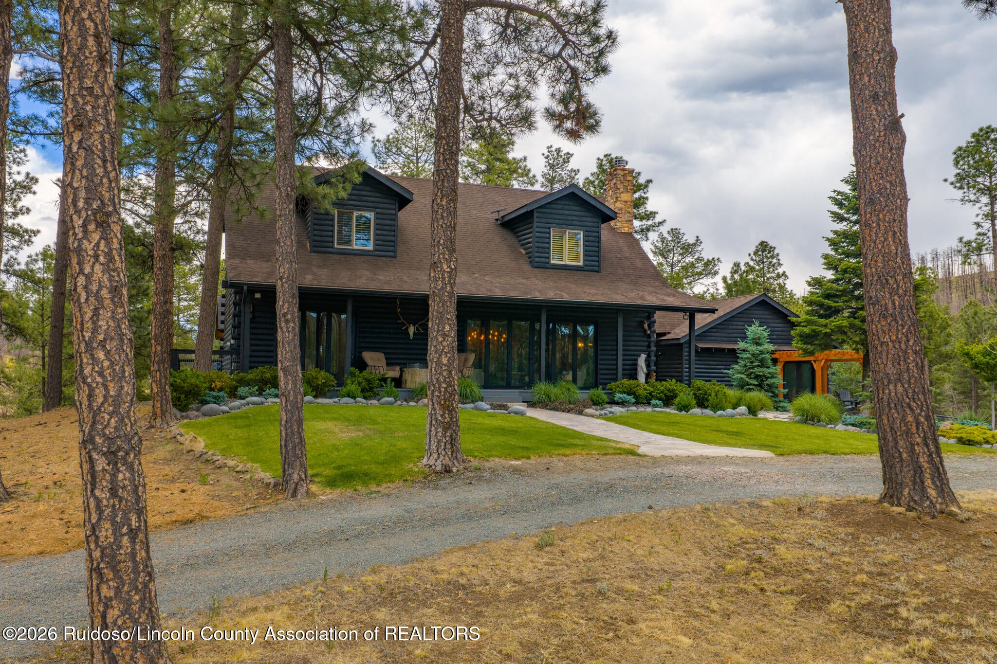 156 Gavilan Road Ruidoso, NM 88345 - Photo 5 of 138 Gallery Image 5