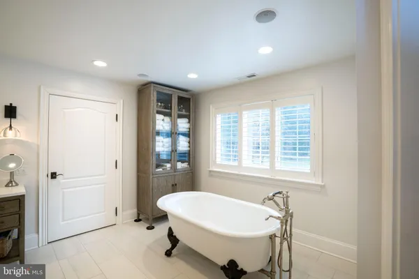 $2,490,000 | 157 Manhasset Court, Port Matilda, PA 16870