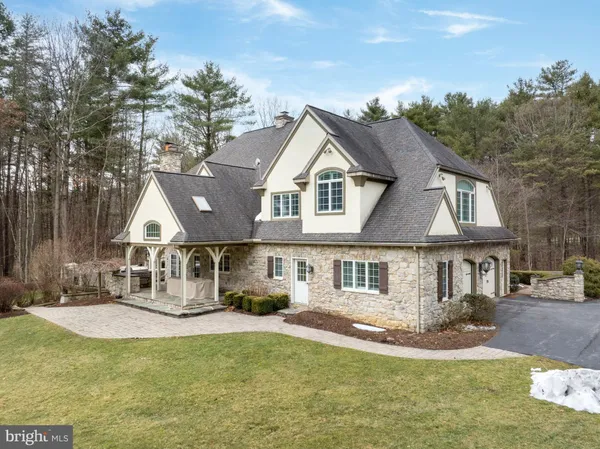 $2,490,000 | 157 Manhasset Court, Port Matilda, PA 16870