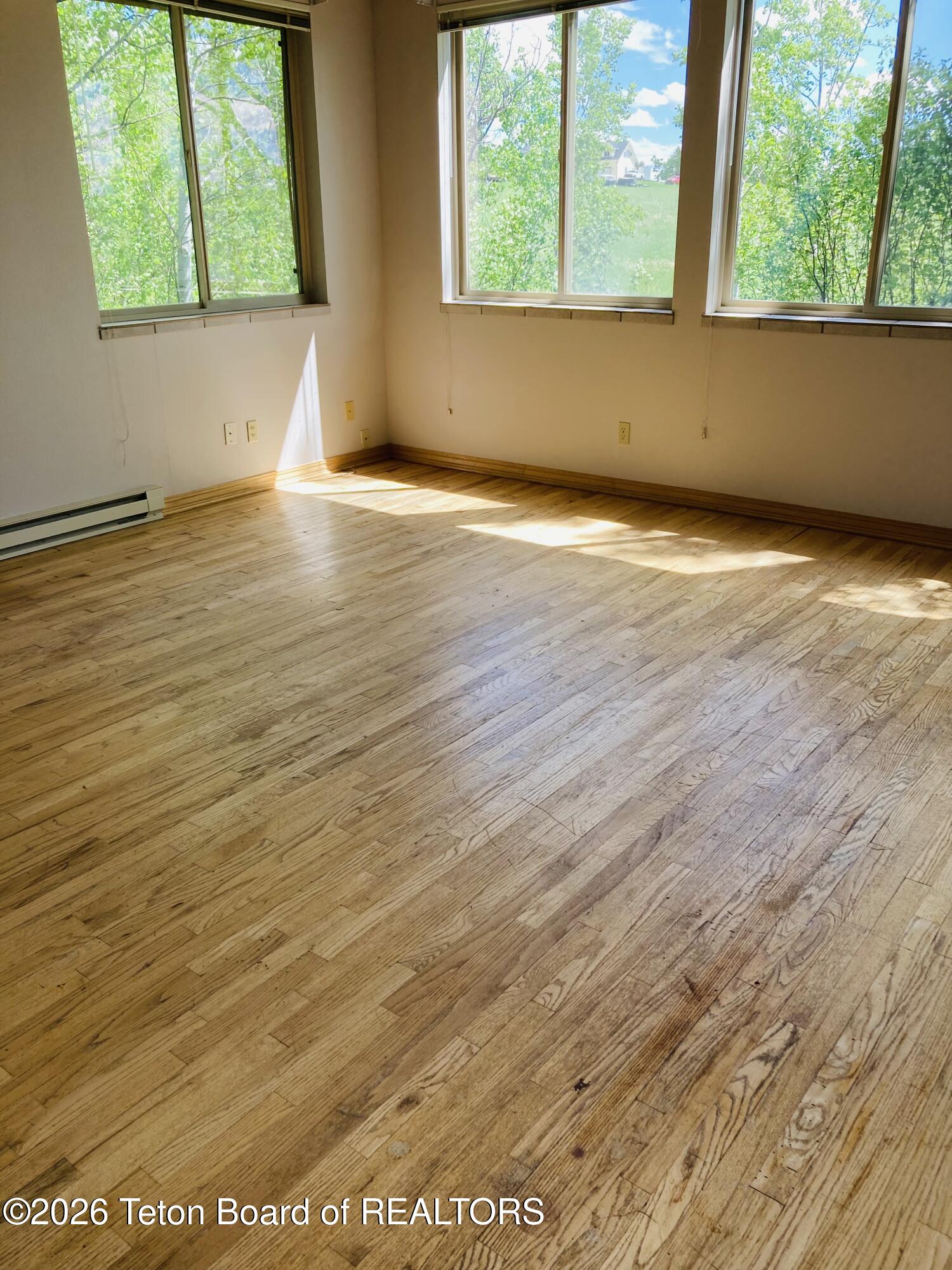 50 Cheyenne Circle Star Valley Ranch, WY 83127 - Photo 6 of 25 Living Room
