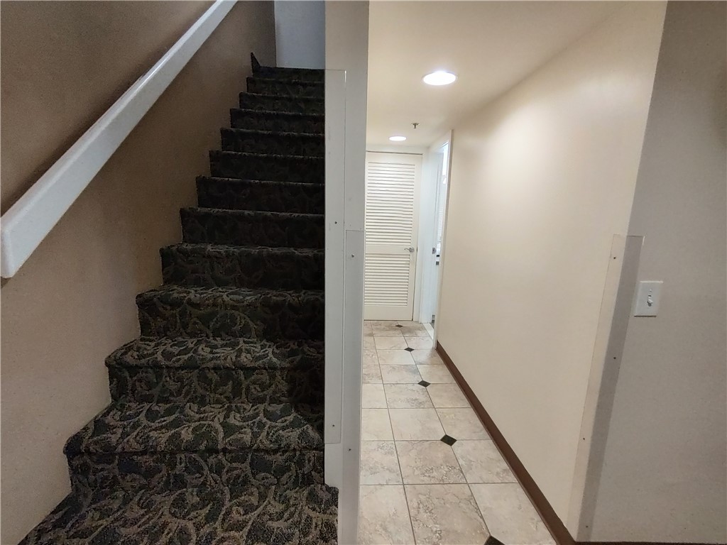 65 Ridge Road, Unit T19/W30 Newport, RI 02840 - Photo 13 of 30