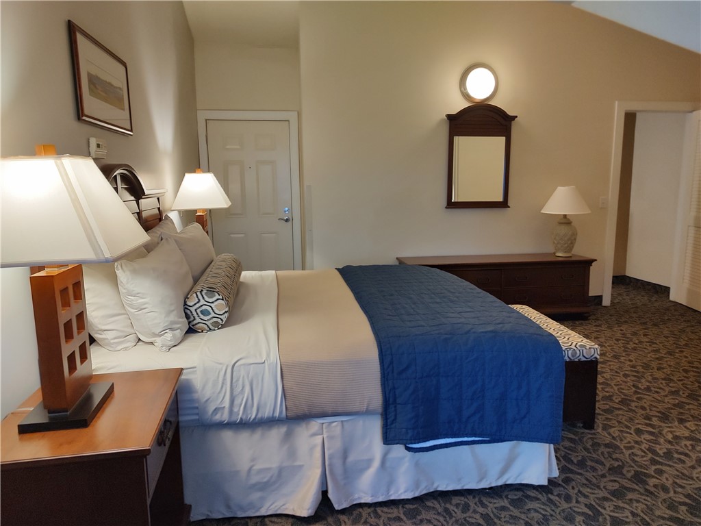 65 Ridge Road, Unit T19/W30 Newport, RI 02840 - Photo 17 of 30