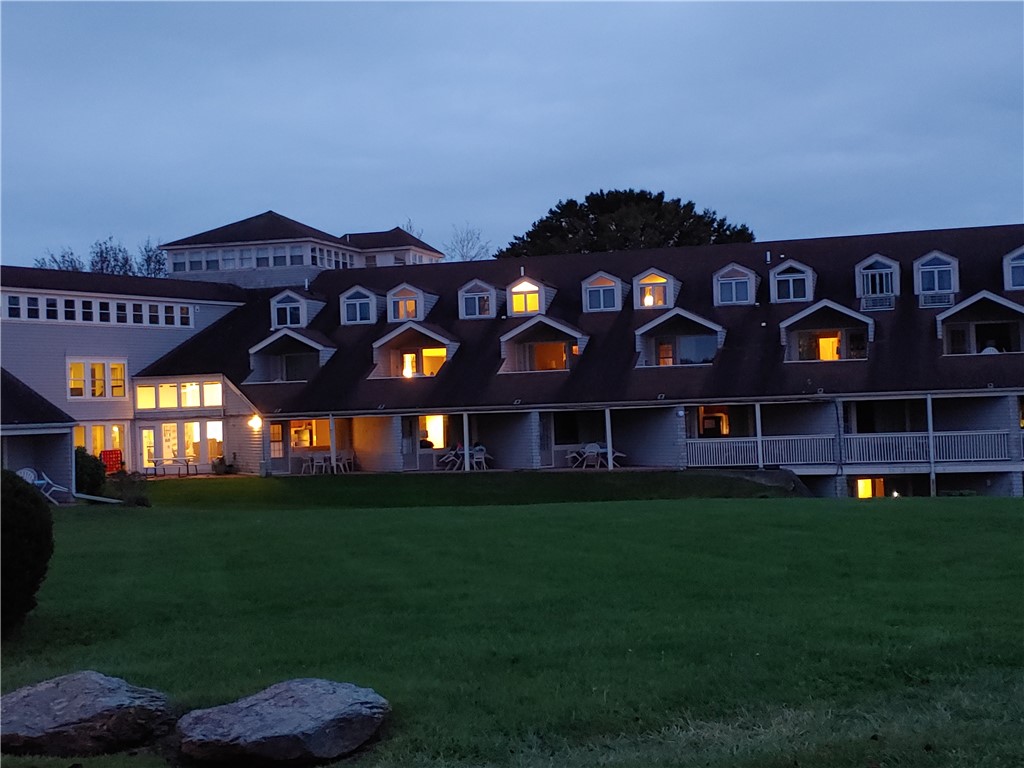 65 Ridge Road, Unit T19/W30 Newport, RI 02840 - Photo 28 of 30 Evening Stroll