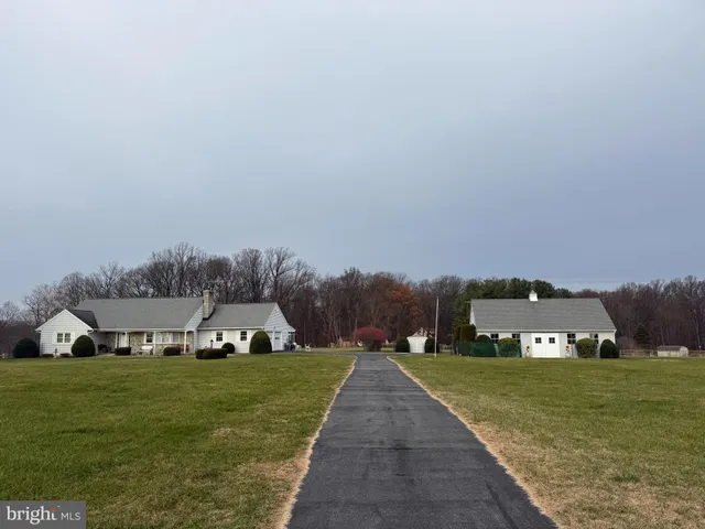 front view of house with a yard