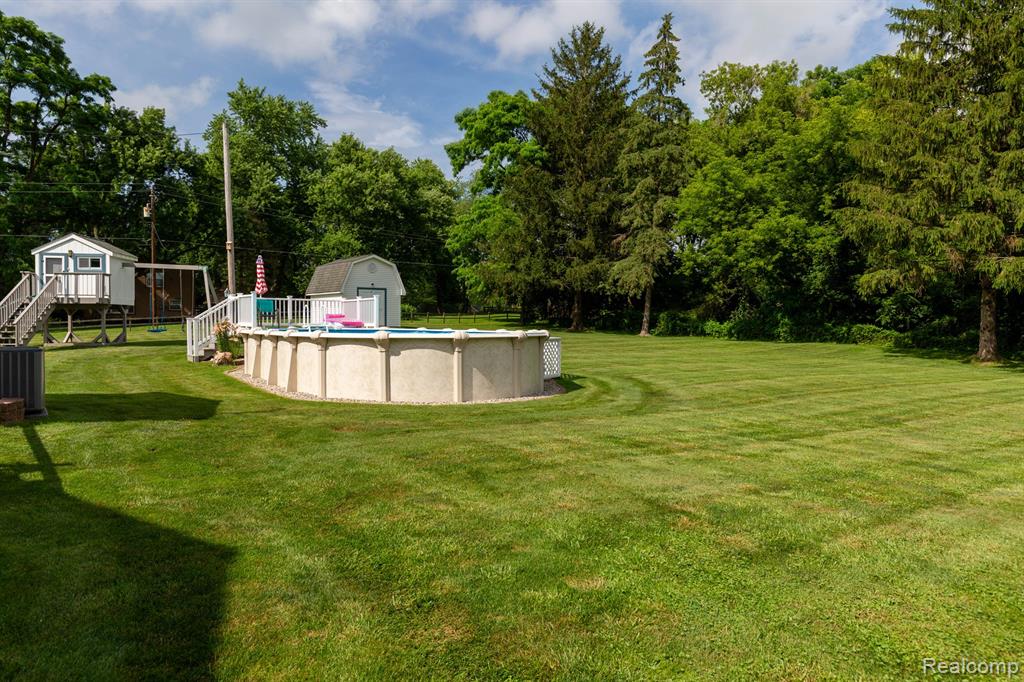 9026 Woodside Road Northville, MI 48167 - Photo 41 of 56