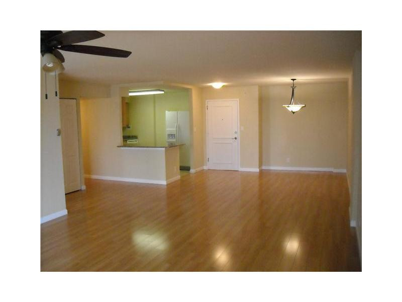 1000 Spanish River Road, Unit 3M Boca Raton, FL 33432 - Photo 5 of 14 Dining Room