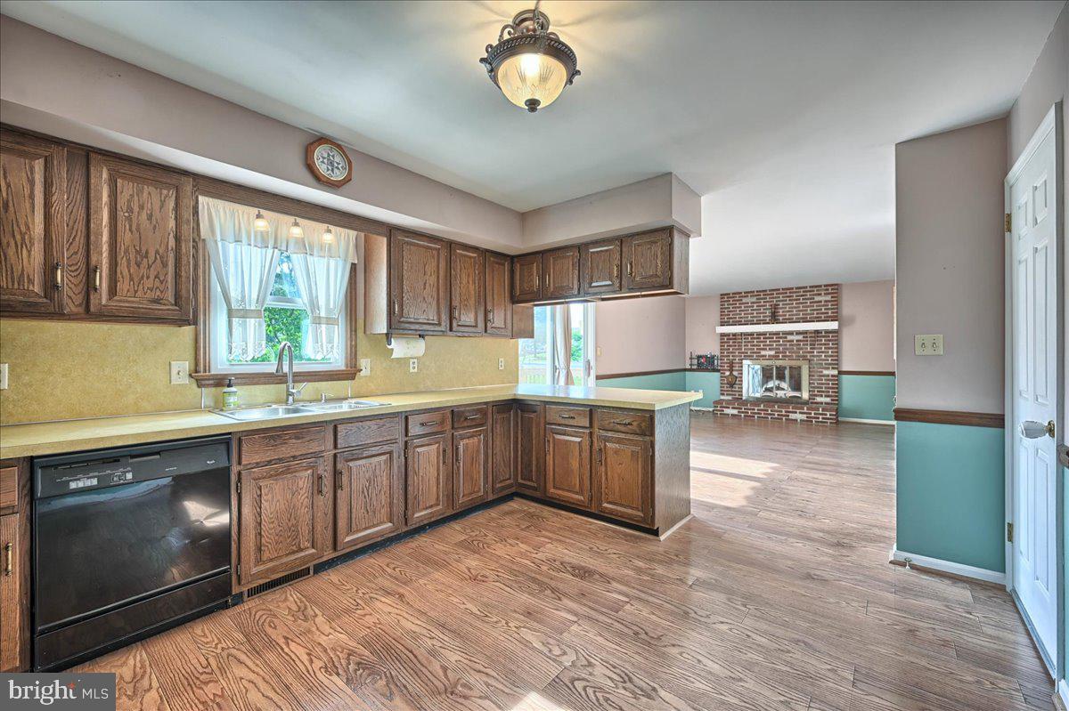 1807 North Eden Road Lancaster, PA 17601 - Photo 13 of 43
