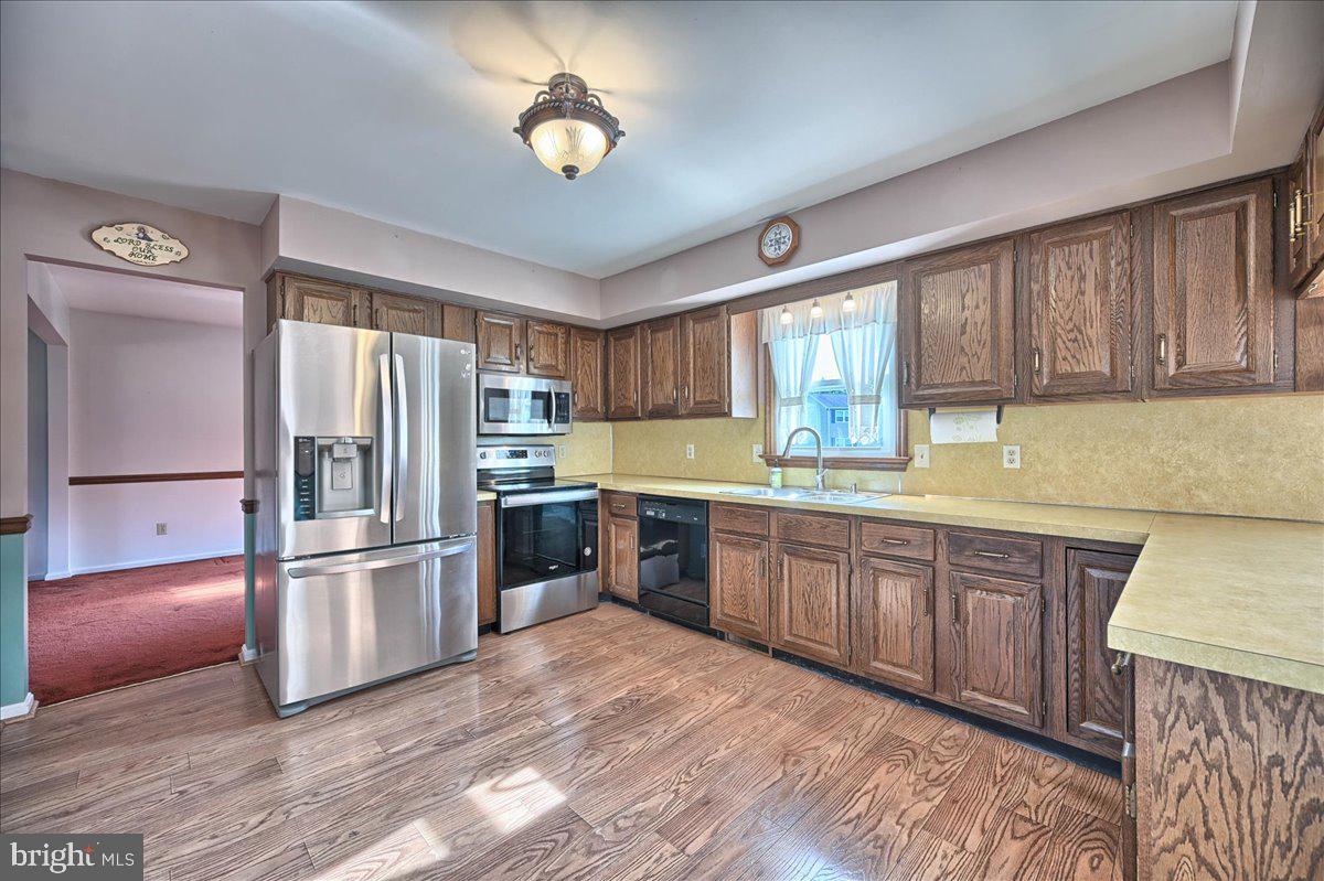 1807 North Eden Road Lancaster, PA 17601 - Photo 14 of 43