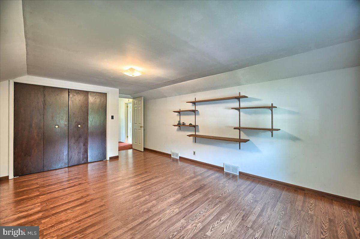 1807 North Eden Road Lancaster, PA 17601 - Photo 26 of 43