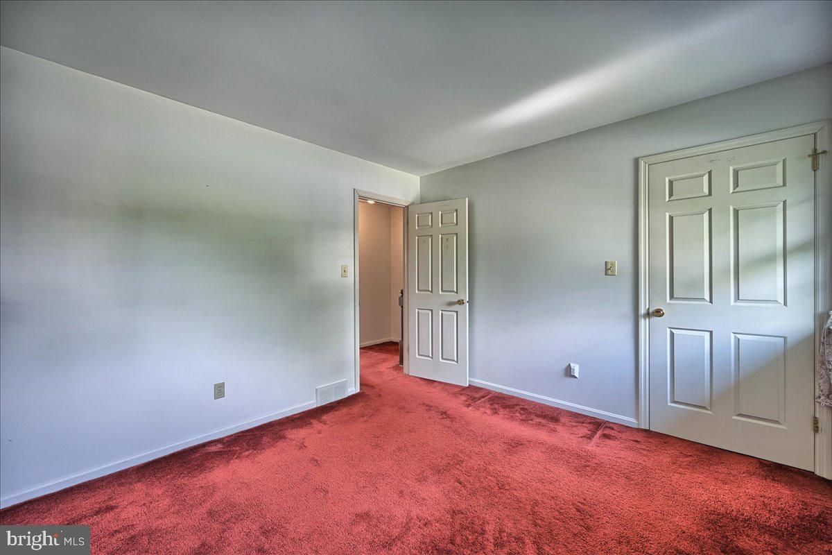 1807 North Eden Road Lancaster, PA 17601 - Photo 29 of 43
