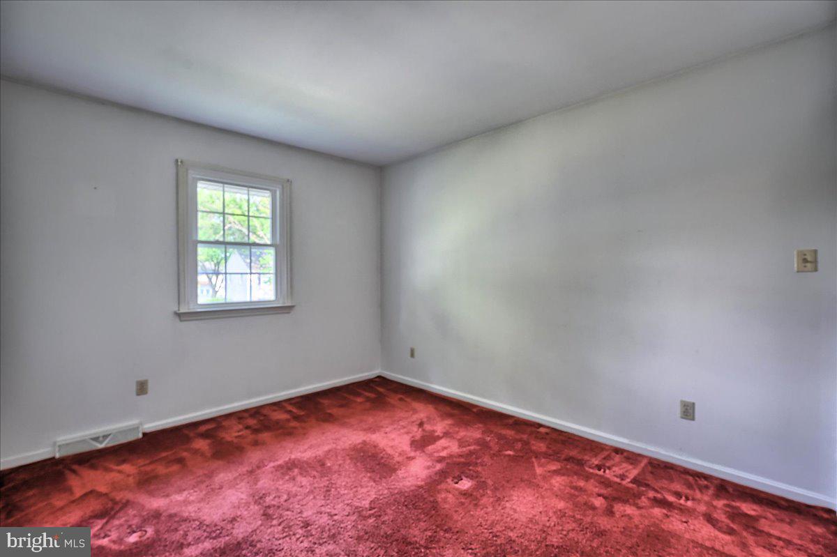 1807 North Eden Road Lancaster, PA 17601 - Photo 30 of 43