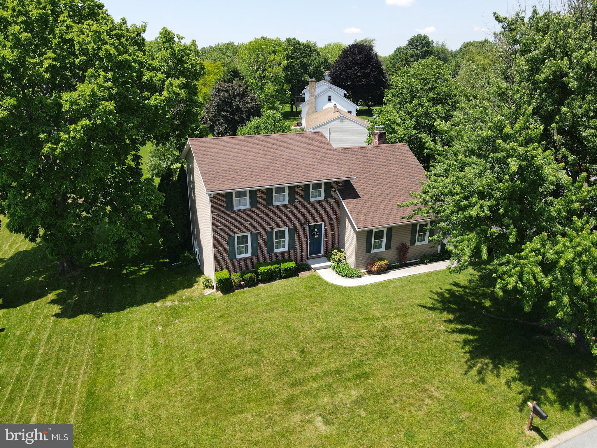 1807 North Eden Road Lancaster, PA 17601 - Photo 3 of 43