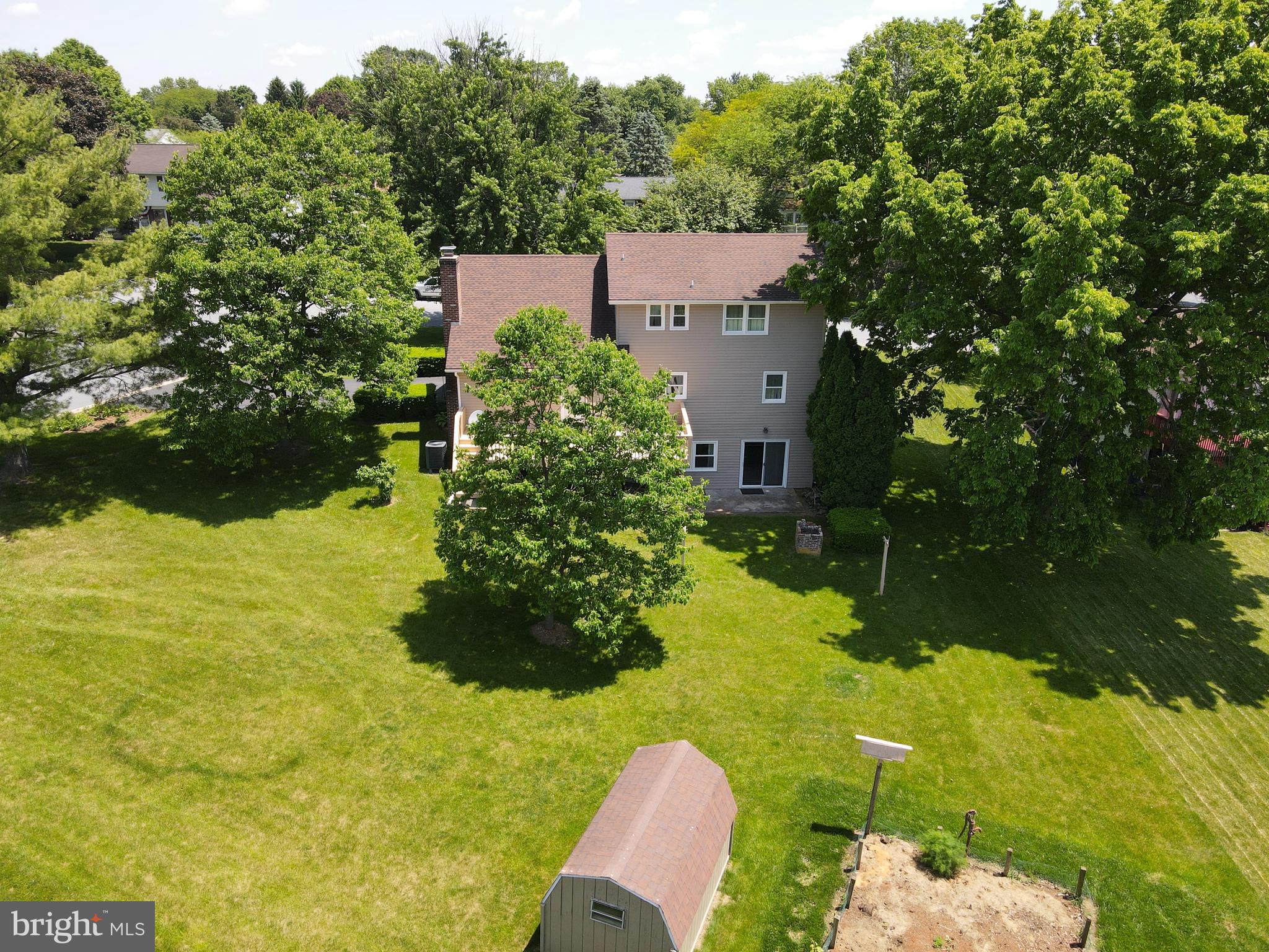 1807 North Eden Road Lancaster, PA 17601 - Photo 4 of 43